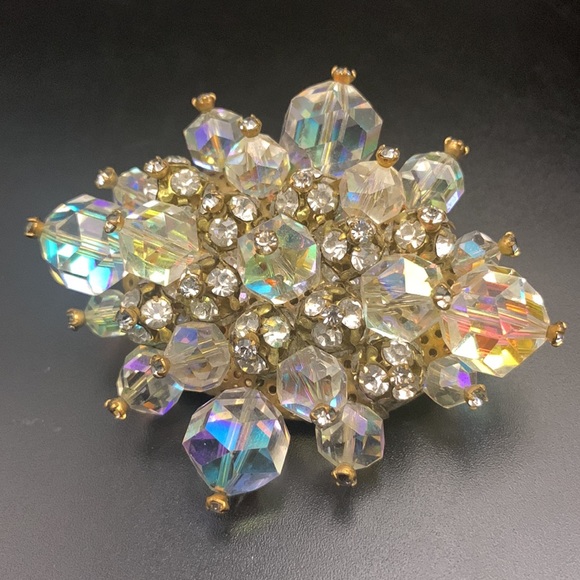 Vintage Aurora Borealis Crystal/Rhinestone Cluster Brooch 2.5” - Picture 6 of 6
